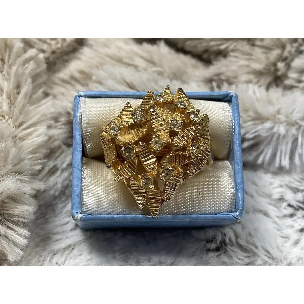 Vtg Jewelry By Linda Stella Gold Plated Cocktail Ring Insect Bee Leaves Sz 6.5